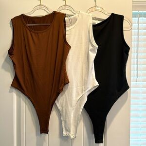 Large bodysuits 3 included